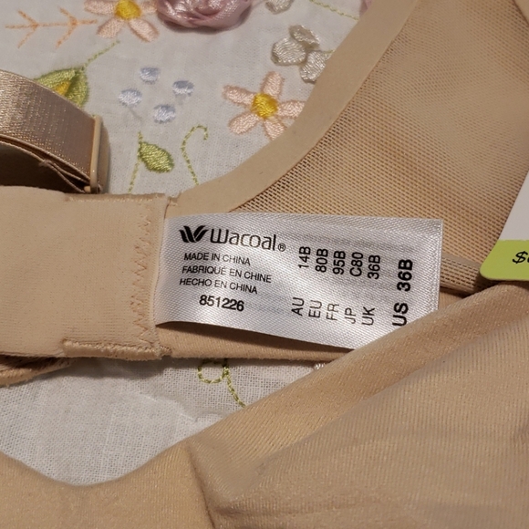NWT Wacoal's Flawless Comfort Hidden Underwire Bra - Picture 4 of 5